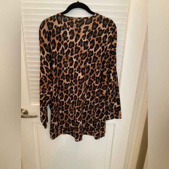 Pre-Loved Natori Leopard Print Tunic - Picture 2 of 3